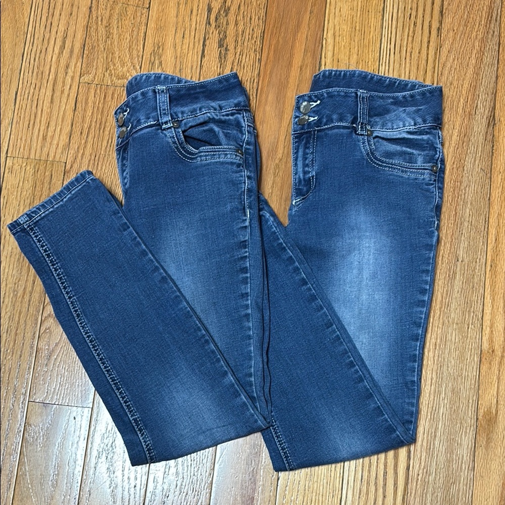 Rue21 Blue Skinny Jeans with Stretch Size 3/4s